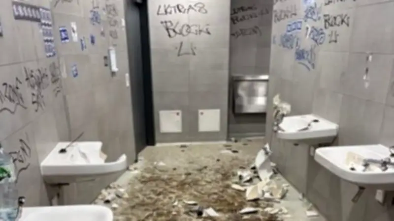 Handball-Boss entschuldigt sich für Fußball-Chaoten: 20.000 Euro Schaden in Bundesliga-Stadion