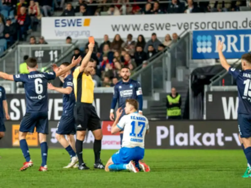 Hansa Rostock triumphiert in Wiesbaden trotz roter Karte und Unterzahl