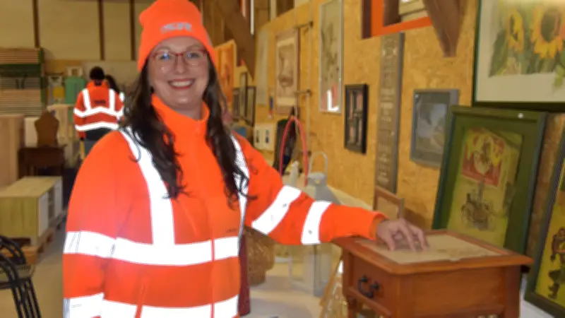 HanseSchatz-Markt in Rostock: Flohmarkt statt Mülltonne für nachhaltigen Konsum