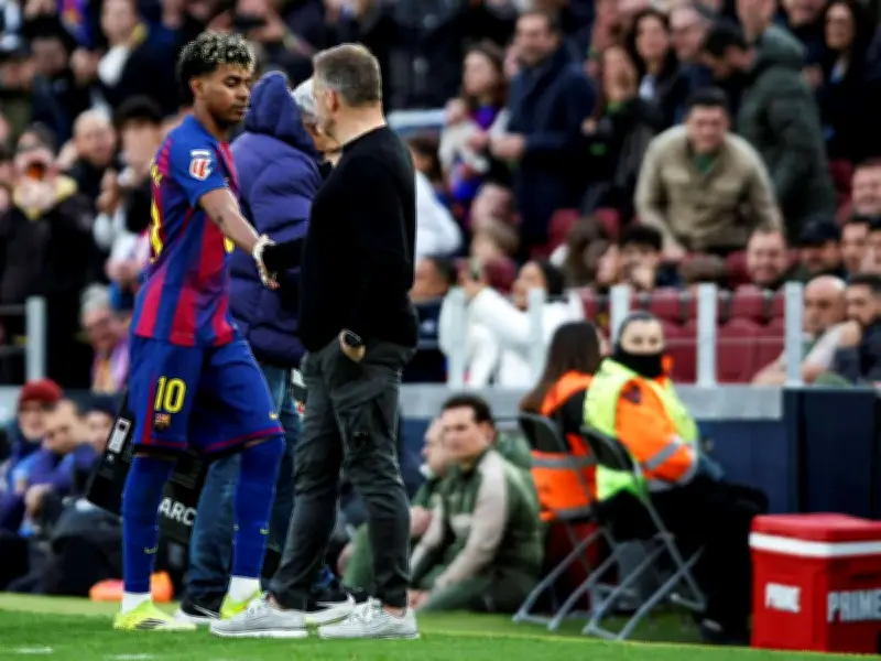 Hansi Flick feiert 100. Spiel bei Barcelona mit Lob für Youngster Lamine Yamal