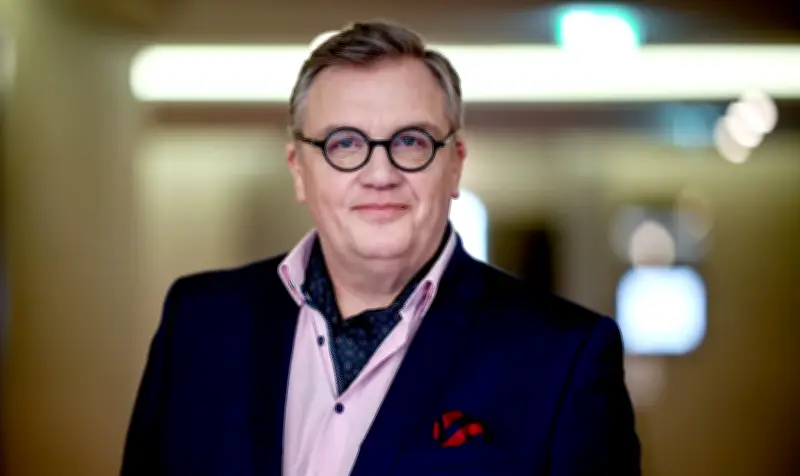 Hape Kerkeling warnt vor gnadenlosem Hass im Internet - Vergleich mit Weimarer Straßenkämpfen