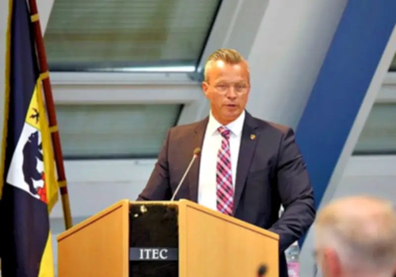 Haushalt 2026 für Anhalt-Bitterfeld genehmigt – Landrat verhängt dennoch Millionen-Sperre