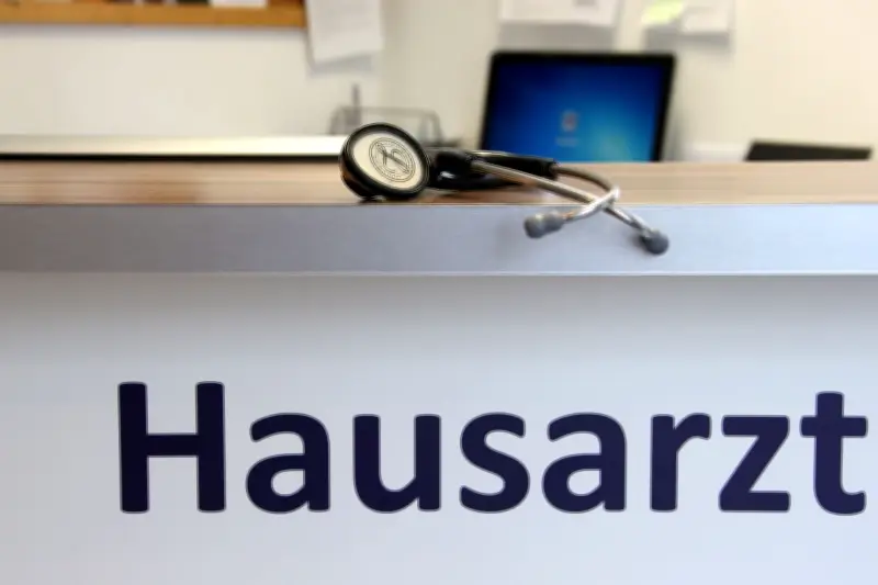 Hausärzte fordern radikale Einsparungen bei Krankenkassen-Verwaltung