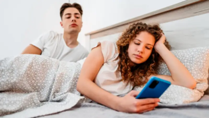 Heimliche Überwachung: So entdecken und entfernen Sie Spionage-Apps auf Ihrem Smartphone