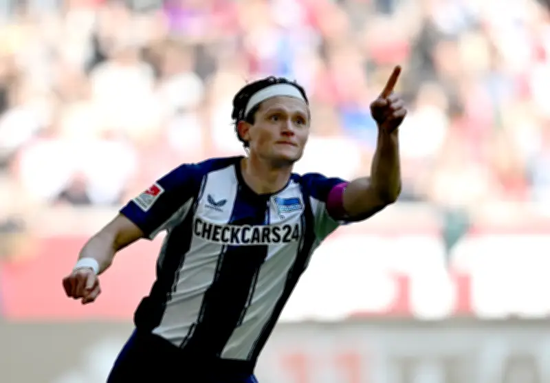 Hertha BSC schürt Aufstiegshoffnung mit spektakulärem 5:2-Sieg in Düsseldorf