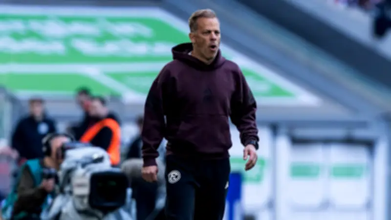 Hertha-Klatsche erschüttert Team: Trainer Anfang redet sich um Kopf und Kragen nach Debakel