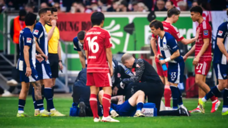 Hertha-Verteidiger Dardai nach Kopfverletzung bewusstlos - Spiel in Düsseldorf unterbrochen