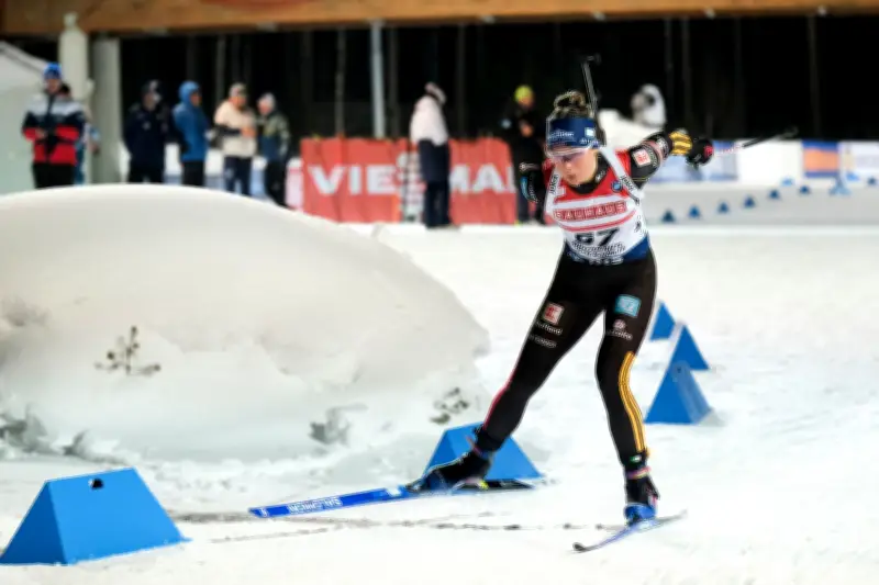 Historische Pleite in Finnland: Biathletinnen nach Patzer auf Staffel-Rang 16