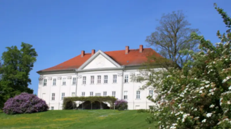 Historischer Liebesroman: 'Die Hofdame der Königin Luise' mischt Erotik mit echter Geschichte