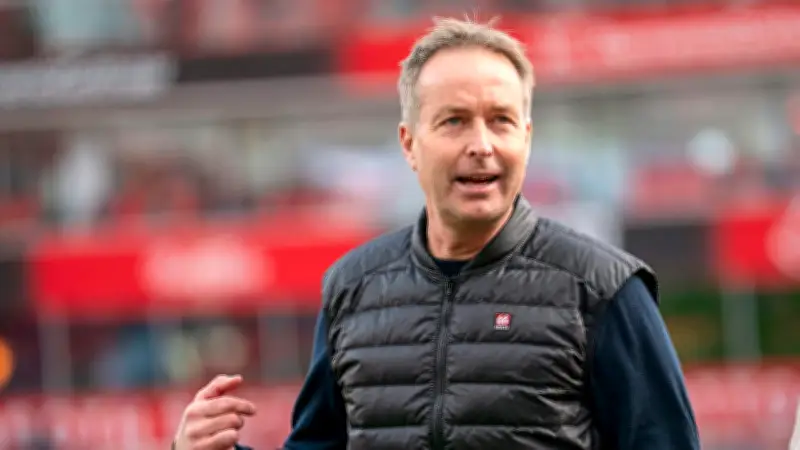 Hjulmand lächelt Druckfrage weg: 'Es geht schnell' im Leverkusener Traineramt