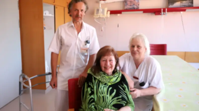 Horror-Sturz bei Eisregen: Seniorin findet in Demminer Krankenhaus unerwartete Rettung