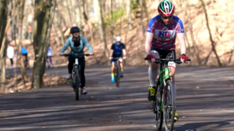 HSV Neubrandenburg feiert erfolgreichen Jedermanntriathlon mit über 100 Teilnehmern