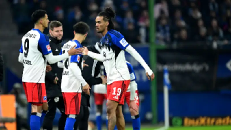 HSV-Trainer Polzin nimmt Stellung zur heißen Personaldebatte um Glatzel und Downs