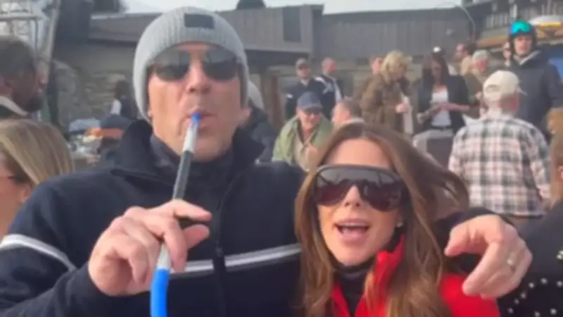 Hütten-Gaudi mit Après-Shisha: Premier-League-Legende in ungewöhnlichem Video gesichtet