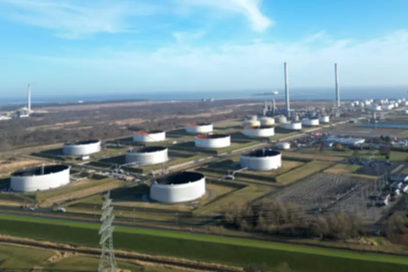 Ifo-Chef Fuest warnt: Globale Ölreserven könnten bereits im Sommer erschöpft sein