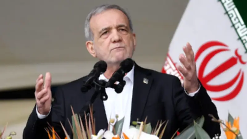 Iran-Eliten wütend auf Präsident Peseschkian: Machtkampf nach umstrittener Entschuldigung