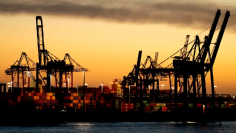 Iran-Krieg bremst deutsche Wirtschaft: ifo-Institut korrigiert Wachstumsprognose deutlich nach unten