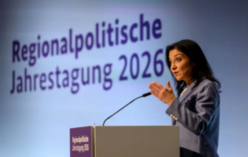 Iran-Krieg: Wirtschaftsministerin Reiche warnt vor Energiepreisaufschlägen für deutsche Wirtschaft