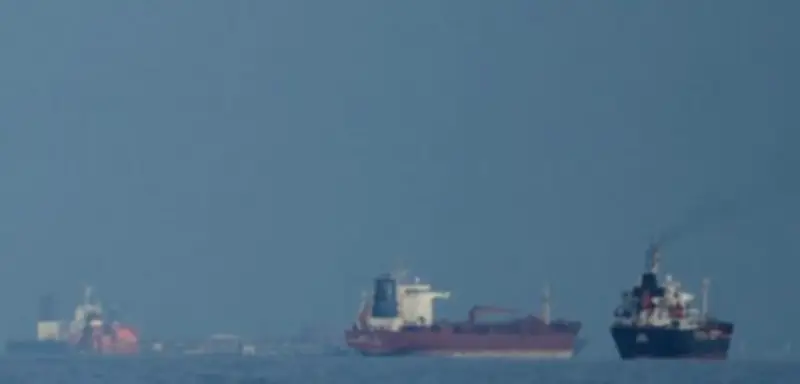 Iran plant Maut für Straße von Hormus – Trump erwägt Kriegskosten auf arabische Länder abzuwälzen