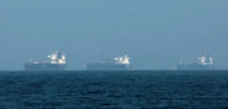 Irankrieg treibt Ölpreis über 100-Dollar-Marke - Börsenkurse brechen weltweit ein