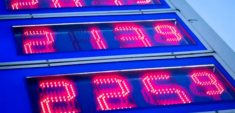 Irankrieg treibt Spritpreise: Greenpeace kritisiert tägliche Übergewinne von 21 Millionen Euro