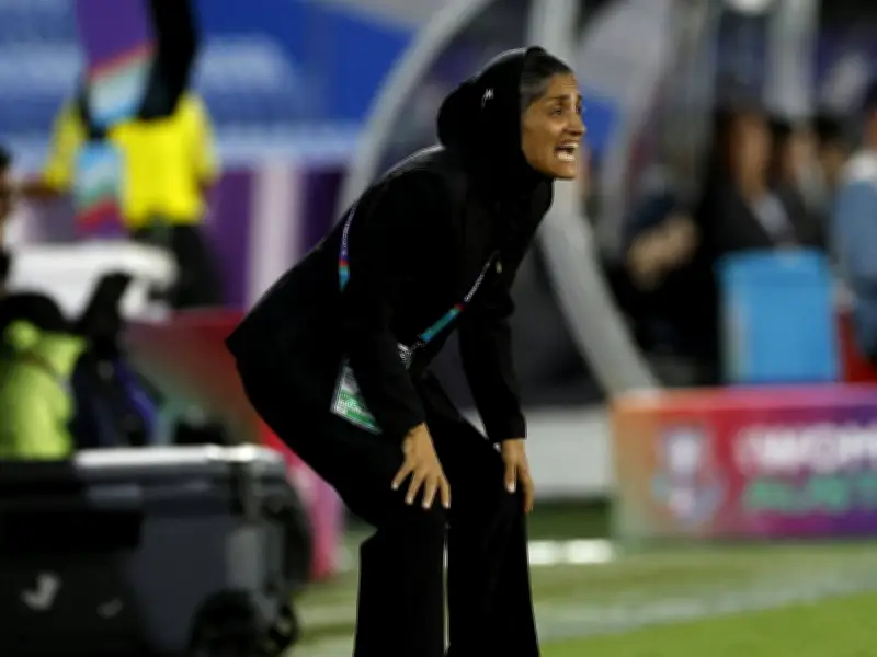 Irans Fußballerinnen bei Asienmeisterschaft: Kontaktabbruch zur Heimat durch Krieg