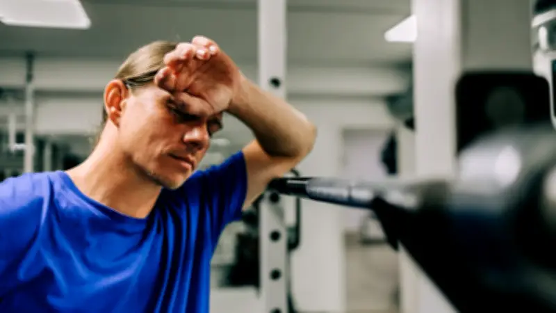 Iron Cage Extrem-Wettkampf: Warum Schlaf über Sieg oder Niederlage entscheidet