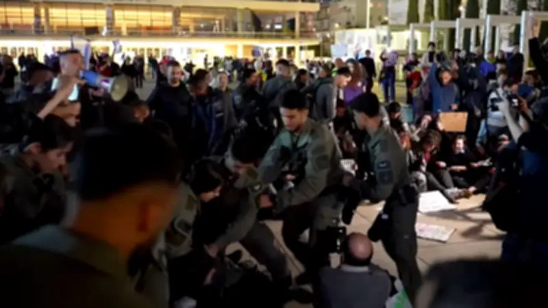 Israelische Polizei löst Proteste gegen Iran-Krieg in Tel Aviv auf