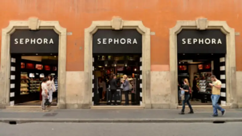 Italien ermittelt gegen LVMH: Luxuskonzerne sollen Anti-Aging-Produkte an Minderjährige vermarktet haben