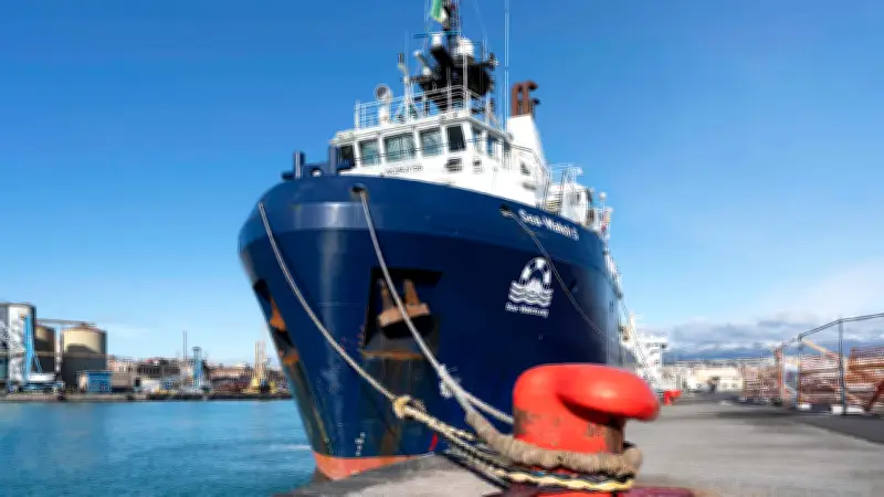 Italien stoppt deutsches Rettungsschiff: 20 Tage Festsetzung nach Hafenstreit
