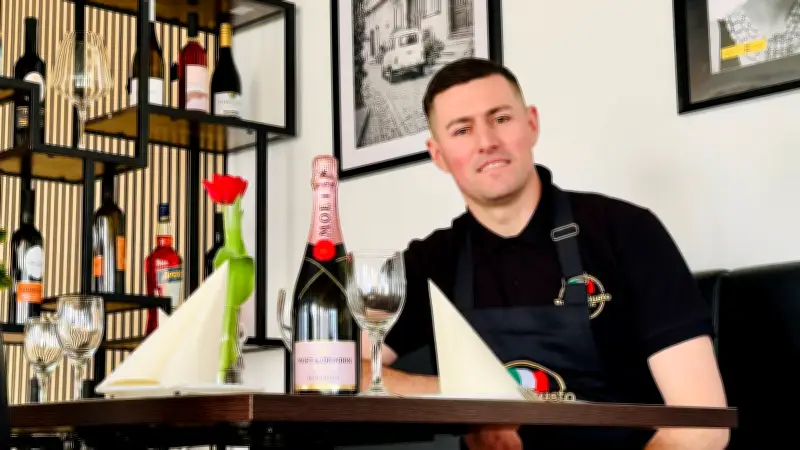 Italienisches Restaurant mit Seeblick: Buon Gusto in Schwerin startet nach Umbau neu