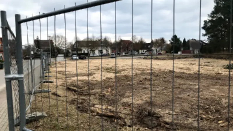 Jatznick: Tante-Enso-Laden verzögert sich trotz Bürgerinvestitionen durch Löschwasserproblem