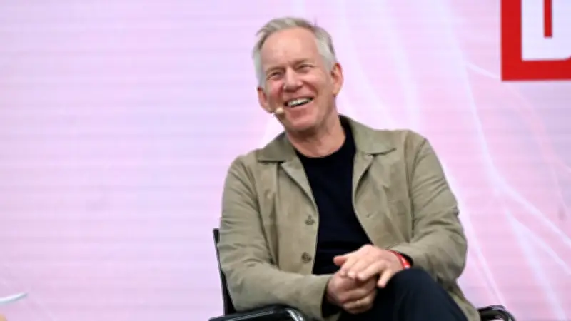 Johannes B. Kerner setzt sich beim BILD-Herzgipfel für herzkranke Kinder ein