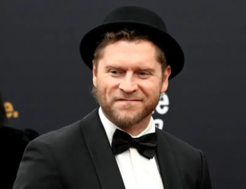 Johannes Oerding: Warum ein perfekter Duschkopf sein Hotel-Kriterium Nummer eins ist