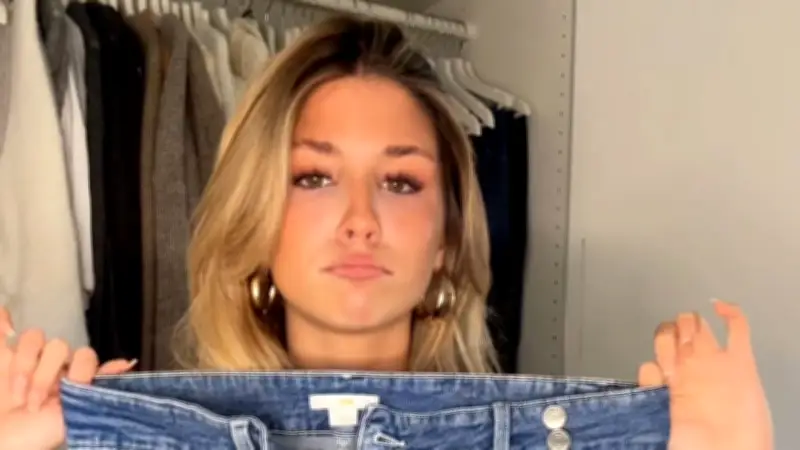 Josie Scholl verkauft nachhaltig Kleidung ab 7 Euro im Internet