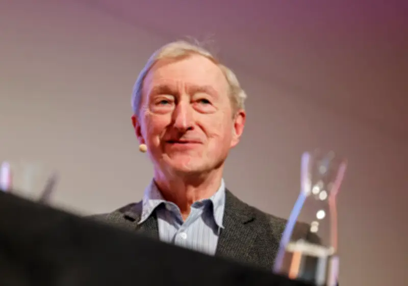 Julian Barnes bei Lit.Cologne: Orwells '1984' sei heute Realität