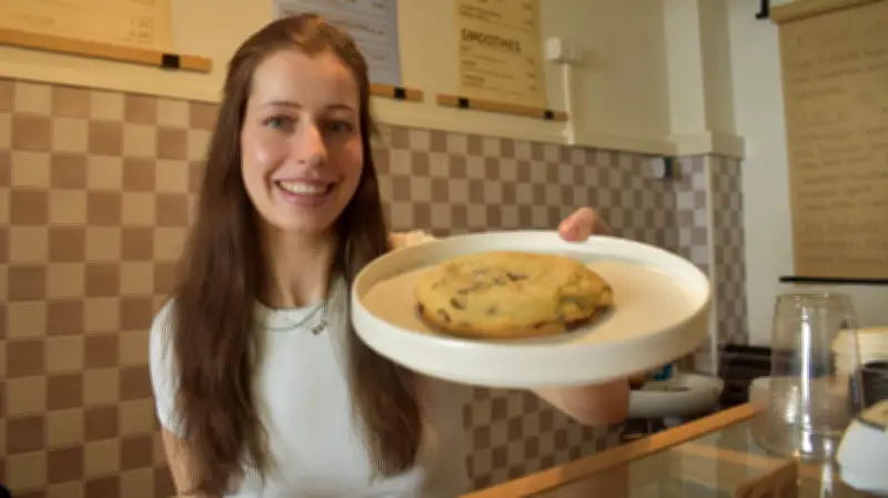 Junge Unternehmerin eröffnet veganes Café Morn in Rostock und erfüllt sich Traum