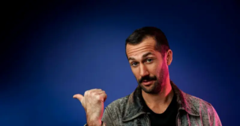 Kabarett-Kritik: Stefan Leonhardsbergers 'Herzklopfen' im Lustspielhaus enttäuscht