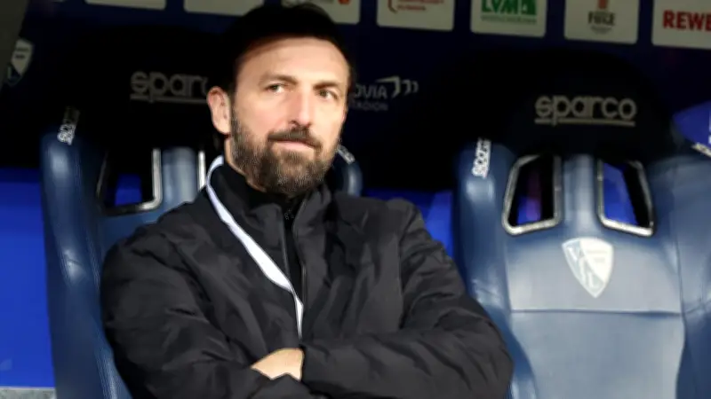 Kaiserslauterns Boss fordert Abschaffung des VAR: Zwei Schiedsrichter als Alternative