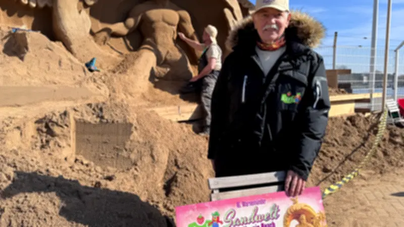 Kalifornien-Feeling an der Ostsee: Neue Warnemünder Sandwelt mit sieben Riesen-Skulpturen