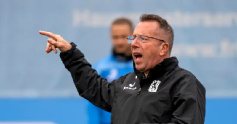 Kauczinski peilt Aufstiegs-Hattrick mit 1860 München an