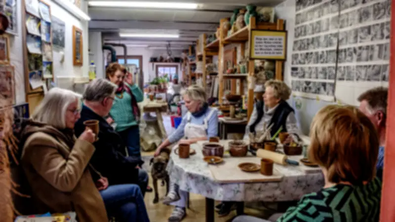 Keramik-Kunst im Fokus: Töpfermeister zeigen ihr Handwerk zum Tag der offenen Töpferei