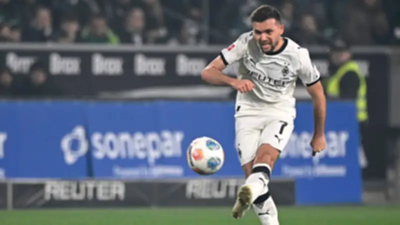 Kevin Stöger: Der Österreicher wird mit Traumfreistoß zu Gladbachs Retter-Fuß