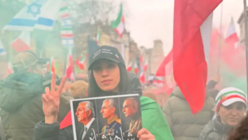 Kimia Alizadeh: Irans Olympia-Heldin im Widerstand gegen das Mullah-Regime