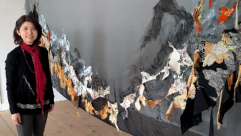 Kimono-Ausstellung „Verwobene Zeit“ eröffnet im Schloss Mitsuko in Todendorf