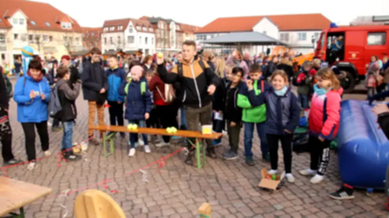 Kinderostermarkt in Strasburg: Traditionelles Familienfest mit Mitmachaktionen