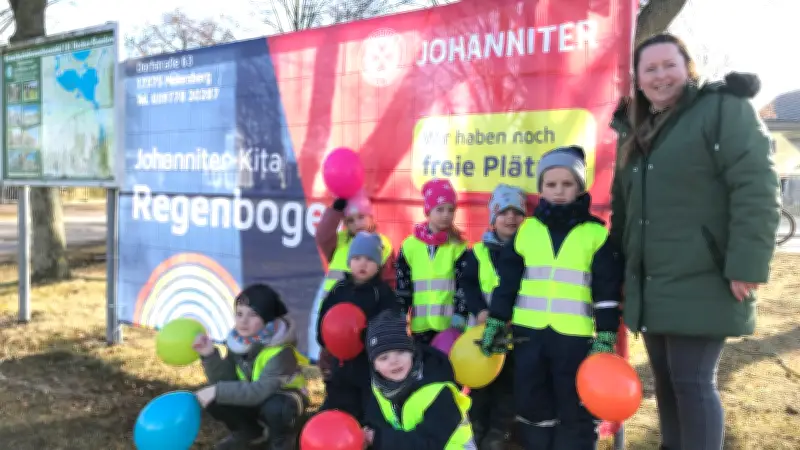 Kita Regenbogen in Meiersberg wirbt um mehr Kinder: Förster und Pastorin als Attraktionen