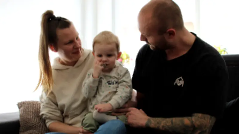 Kleiner Elias (2) kämpft gegen Norrie-Syndrom: Blindheit und drohende Taubheit