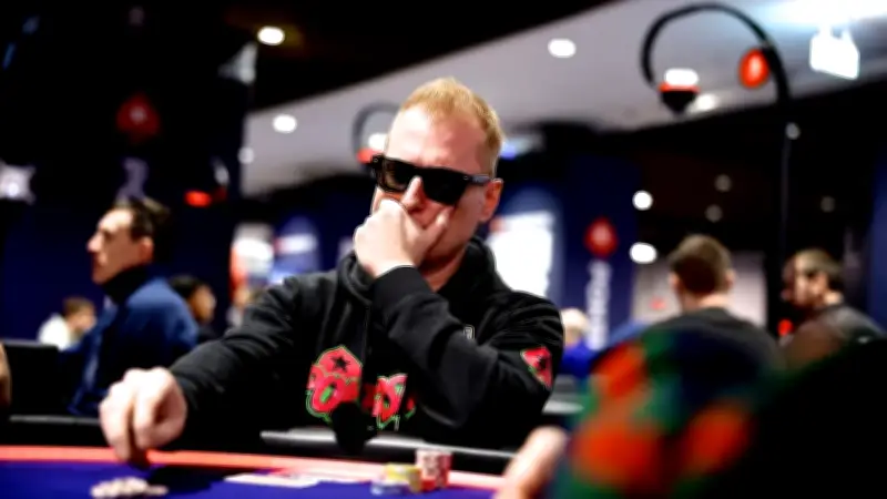 Kölner Poker-Profi Felix Schneiders gewinnt 717.000 Euro bei EPT Paris