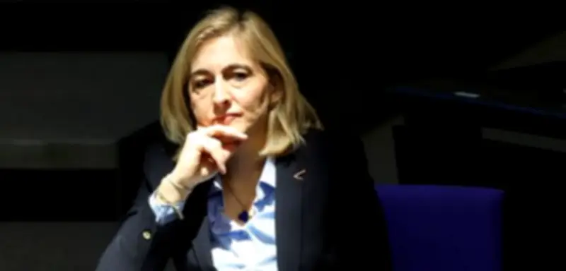 Koalition plant Abschaffung der kostenlosen Mitversicherung für Ehepartner